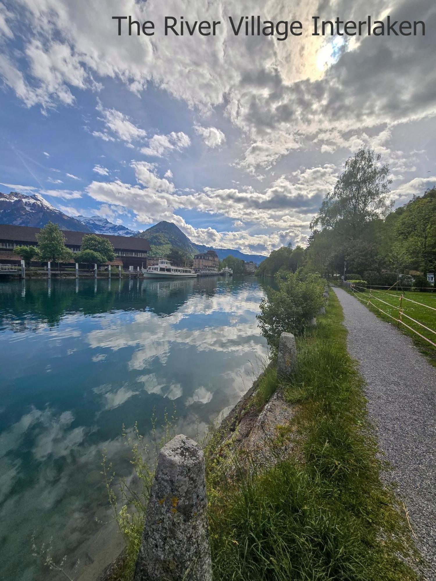 The River Village Интерлакен Экстерьер фото
