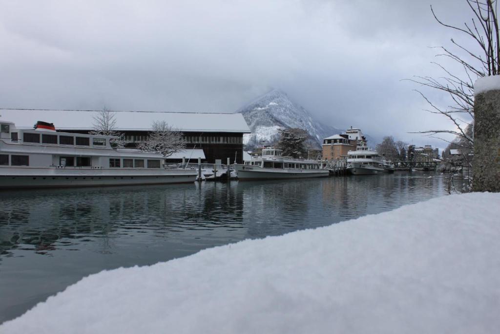 The River Village Интерлакен Экстерьер фото