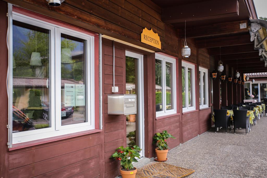 The River Village Интерлакен Экстерьер фото